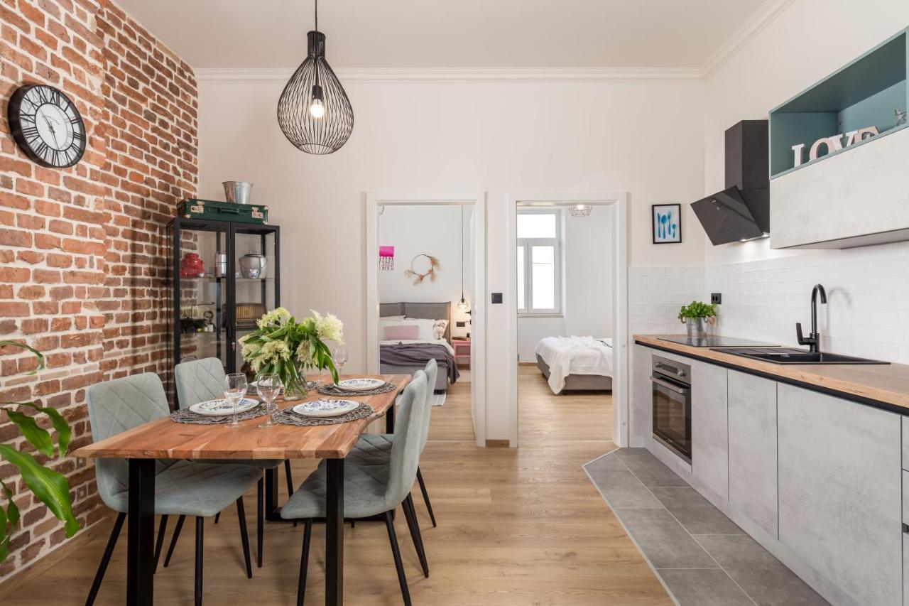 Apartment Vintasio リエカ エクステリア 写真